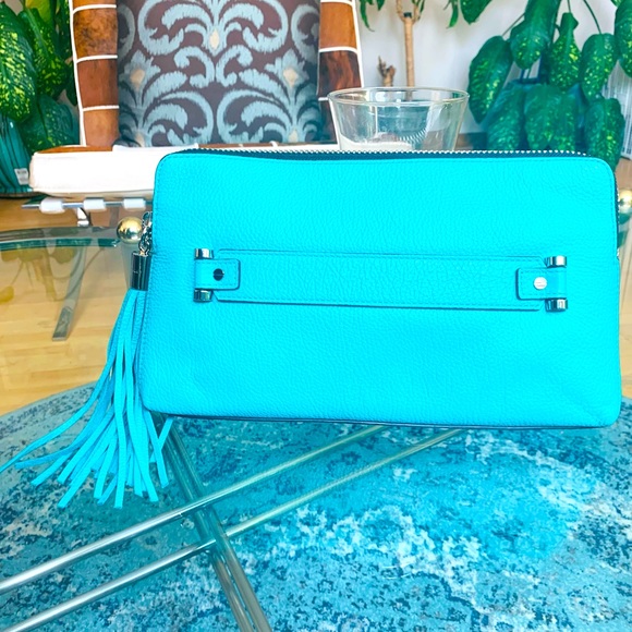 ✨MILLY✨ Pastel Blue Women's Astor Tassel Clutch - Picture 2 of 10